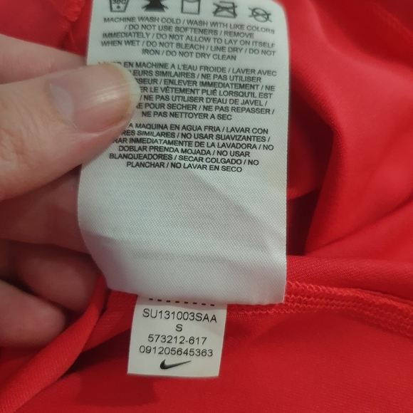 Nike DRI-FIT size small red racerback tank with in-built bra and rear pocket - Picture 8 of 8